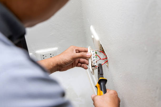 Best Affordable Emergency Electrician  in Tieton, WA